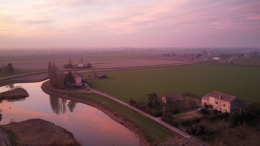 Sunsets – Venetian farmhouse for sale in Polesella, Italy
